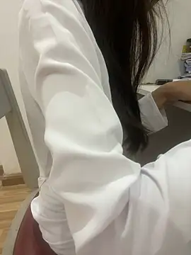 Linhtruong   online show from 03/01/26, 02:30