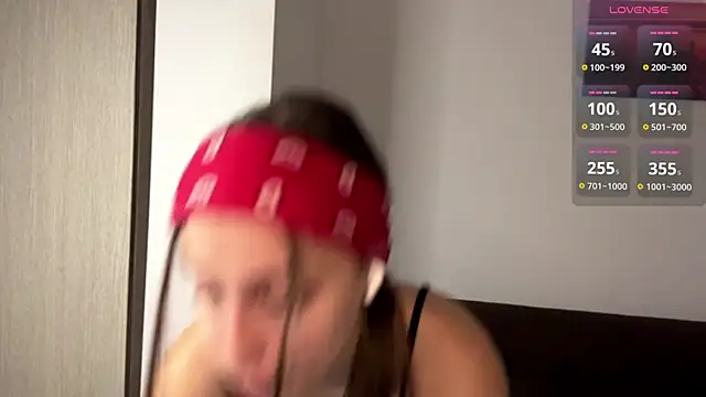 EvaRenard online show from 04/05/26, 05:10