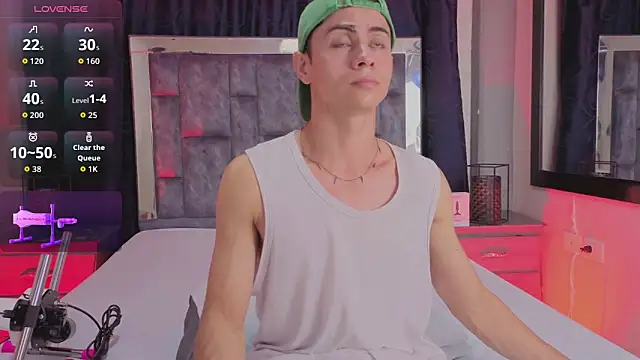 LeoMonnroe online show from 04/17/26, 07:28