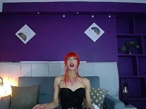 Snapshot of MEGHAN-QUEEN chatting on 01/13/26, 04:07 MEGHAN-QUEEN online show from 01/13/26, 04:07