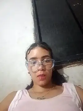 Snapshot of coniji13 chatting on 01/14/26, 04:18 coniji13 online show from 01/14/26, 04:18