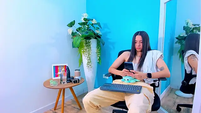 ViictoriiaSaenz online show from 03/05/26, 04:08