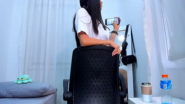 ViictoriiaSaenz online show from 04/10/26, 10:03