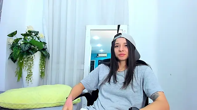ViictoriiaSaenz online show from 05/01/26, 05:12