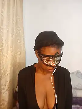 CreamyCupCake 96 online show from 07/18/26, 05:22