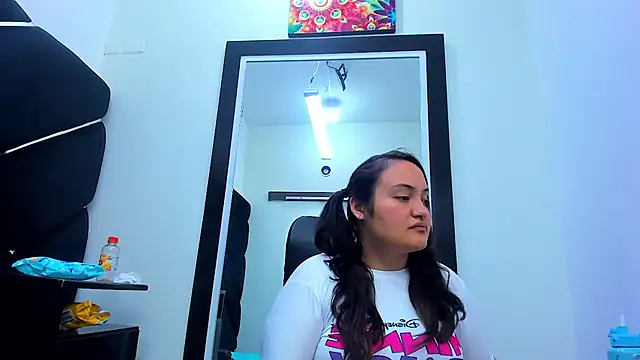 MiaRouss69 online show from 05/12/26, 10:40