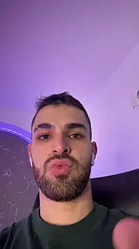 Snapshot of Apolo_lux1 chatting on 05/19/26, 08:04 Apolo lux1 online show from 05/19/26, 08:04