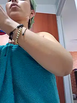 LunaRouuse  online show from 02/09/26, 09:19