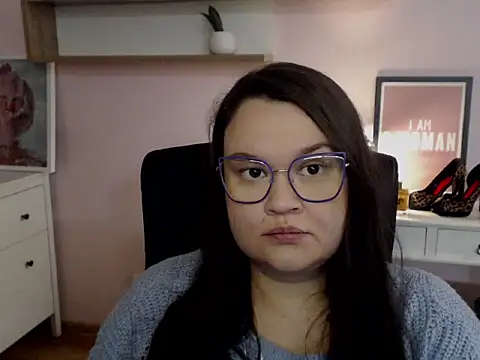 Snapshot of HollyDanceSoul chatting on 02/20/26, 05:37 HollyDanceSoul online show from 02/20/26, 05:37