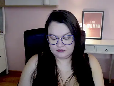 Snapshot of HollyDanceSoul chatting on 03/04/26, 05:57 HollyDanceSoul online show from 03/04/26, 05:57