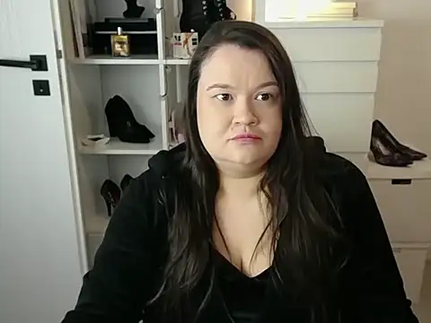 HollyDanceSoul online show from 04/03/26, 04:21