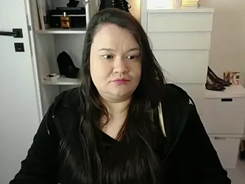 HollyDanceSoul online show from 04/10/26, 04:28