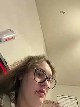 Snapshot of julia4thewin chatting on 02/22/26, 05:08 julia4thewin online show from 02/22/26, 05:08