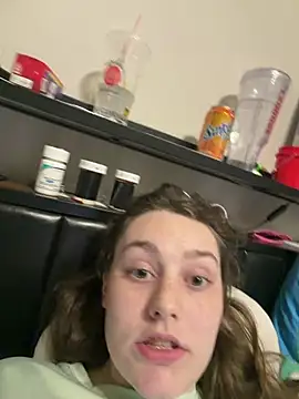 julia4thewin online show from 04/03/26, 01:47