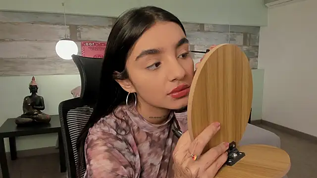 Abriil cutee online show from 04/03/26, 01:42