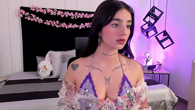 Abriil cutee online show from 04/06/26, 01:23