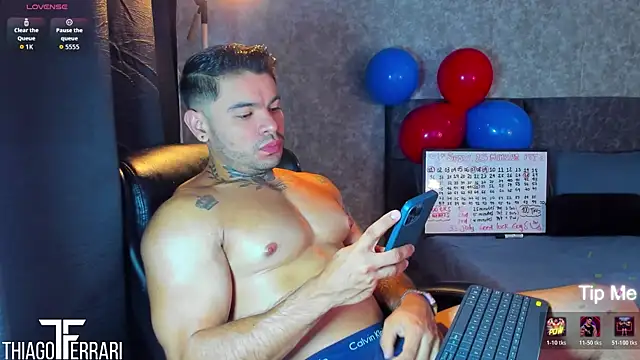 Snapshot of thiago_ferrari_ chatting on 07/05/26, 04:25 thiago ferrari online show from 07/05/26, 04:25
