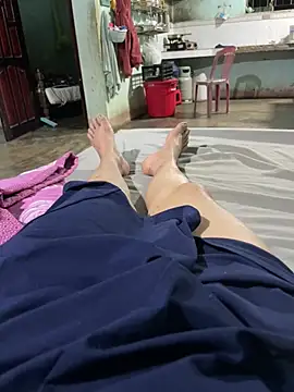 Snapshot of Ginny_2x chatting on 01/17/26, 12:32 Ginny 2x online show from 01/17/26, 12:32