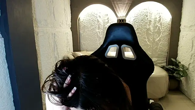 katalina r  online show from 04/19/26, 06:10