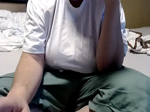 Snapshot of Santanna77 chatting on 06/14/26, 07:32 Santanna77 online show from 06/14/26, 07:32