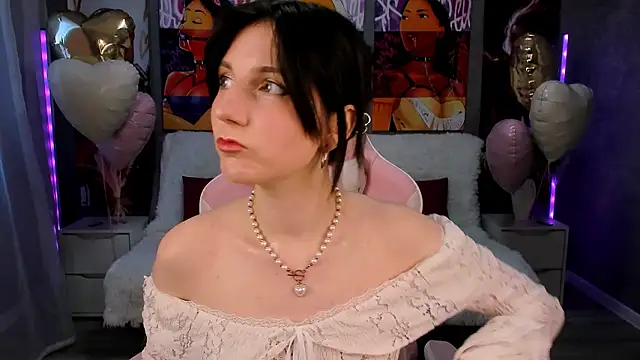 KikaOsterman online show from 02/13/26, 12:45