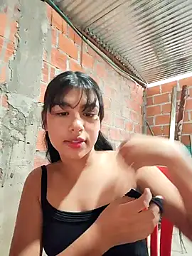 Snapshot of triana-hot18 chatting on 01/12/26, 12:32 triana-hot18 online show from 01/12/26, 12:32