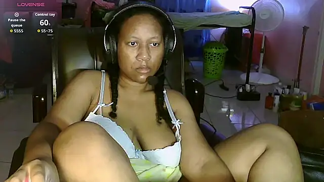 Snapshot of Eirondra_valeen chatting on 05/22/26, 07:26 Eirondra valeen online show from 05/22/26, 07:26