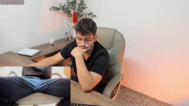 Snapshot of Jay_Grip chatting on 02/09/26, 01:48 Jay Grip online show from 02/09/26, 01:48