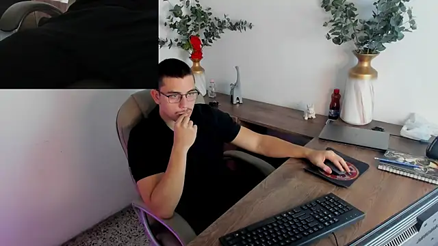 Snapshot of Jay_Grip chatting on 02/16/26, 07:43 Jay Grip online show from 02/16/26, 07:43