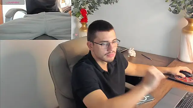 Snapshot of Jay_Grip chatting on 02/20/26, 02:06 Jay Grip online show from 02/20/26, 02:06