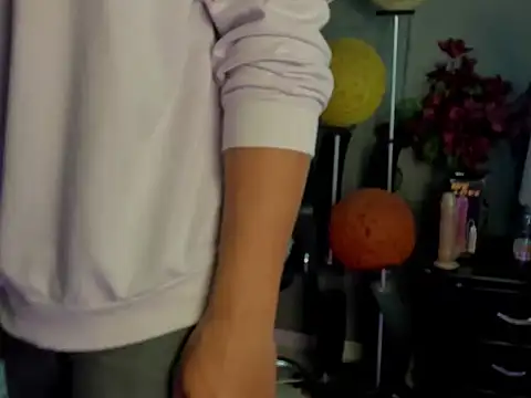 dylaans19 online show from 02/19/26, 02:24