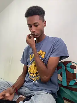 twink gabrielll online show from 06/17/26, 05:25