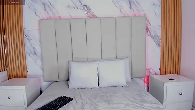 emily nova  online show from 02/04/26, 12:00