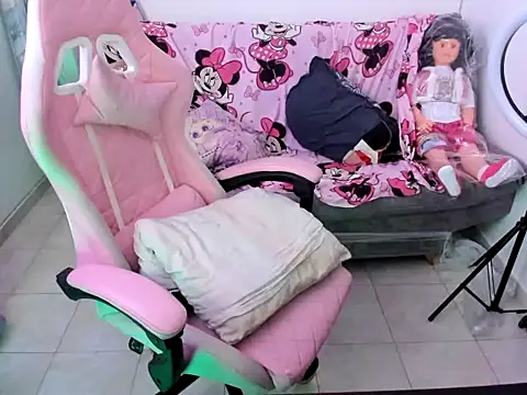 Snapshot of jenniferbodys chatting on 02/23/26, 08:17 jenniferbodys online show from 02/23/26, 08:17