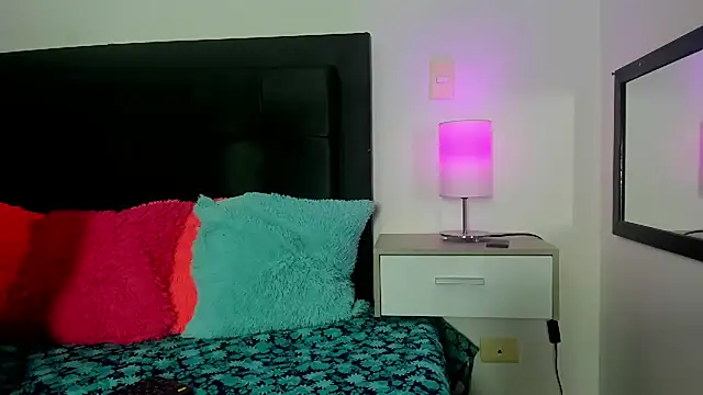 Natalye 23 online show from 04/02/26, 12:30