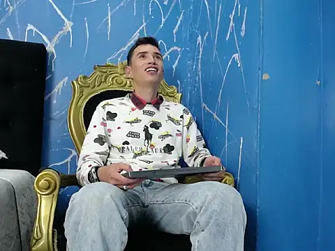 Iam Smith  online show from 02/18/26, 08:38