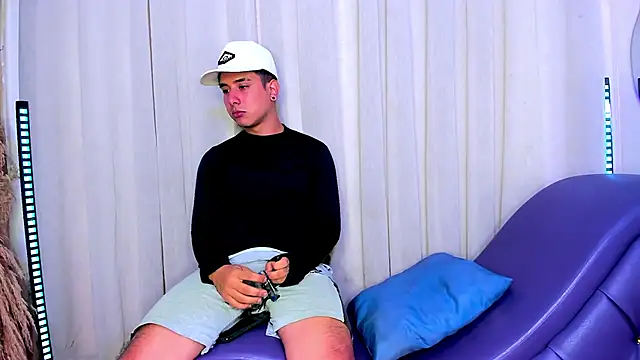 Yourslust pleasure online show from 01/15/26, 12:43