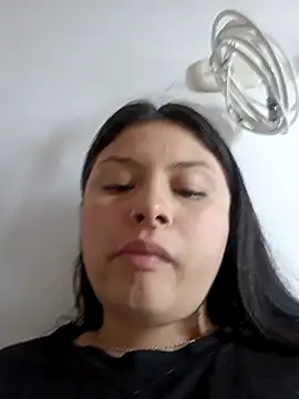 yessica gomez01 online show from 02/13/26, 02:24