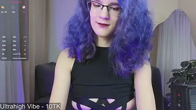 Snapshot of AuraLaunni chatting on 01/15/26, 08:41 AuraLaunni online show from 01/15/26, 08:41