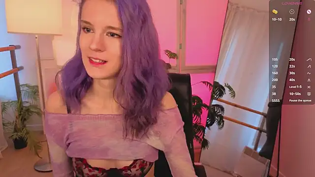 AuraLaunni online show from 02/15/26, 07:05