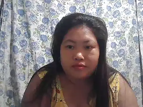 Snapshot of pinay_rose14 chatting on 04/19/26, 10:12 pinay rose14 online show from 04/19/26, 10:12
