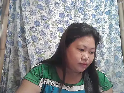 Snapshot of pinay_rose14 chatting on 05/03/26, 03:01 pinay rose14 online show from 05/03/26, 03:01