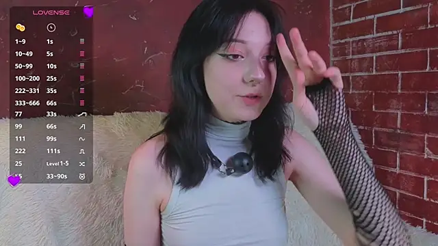 LisaBunnyy online show from 05/01/26, 09:52
