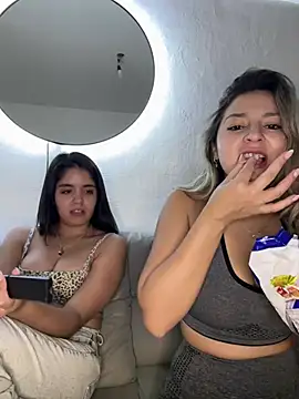 Snapshot of bebitas2_ chatting on 03/19/26, 12:58 bebitas2 online show from 03/19/26, 12:58