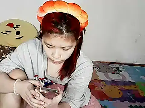 Snapshot of xxhotamizinggirl chatting on 02/15/26, 01:09 xxhotamizinggirl online show from 02/15/26, 01:09