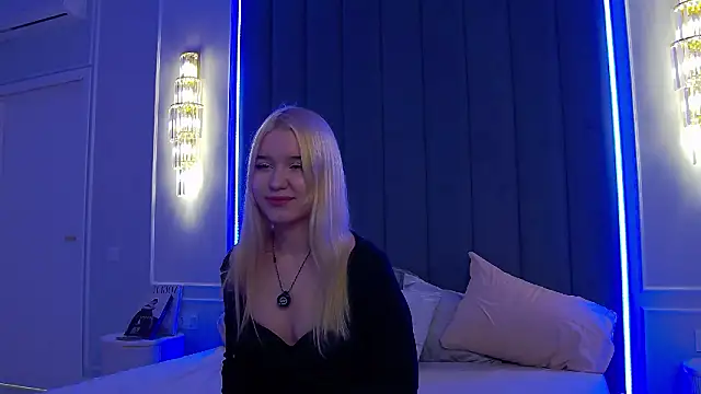 KimmyFlare online show from 01/13/26, 01:38