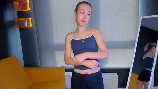 Moon Silk online show from 02/06/26, 08:07