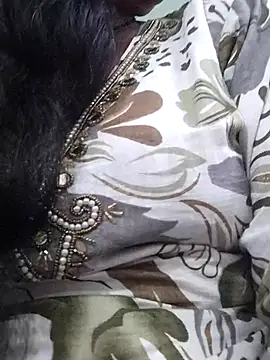 Snapshot of Zaara101 chatting on 03/21/26, 07:17 Zaara101 online show from 03/21/26, 07:17