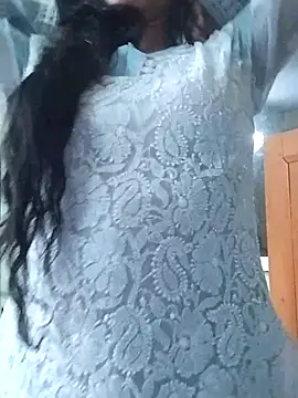 Snapshot of Zaara101 chatting on 03/25/26, 06:47 Zaara101 online show from 03/25/26, 06:47