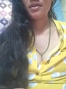 Snapshot of Zaara101 chatting on 04/07/26, 03:29 Zaara101 online show from 04/07/26, 03:29